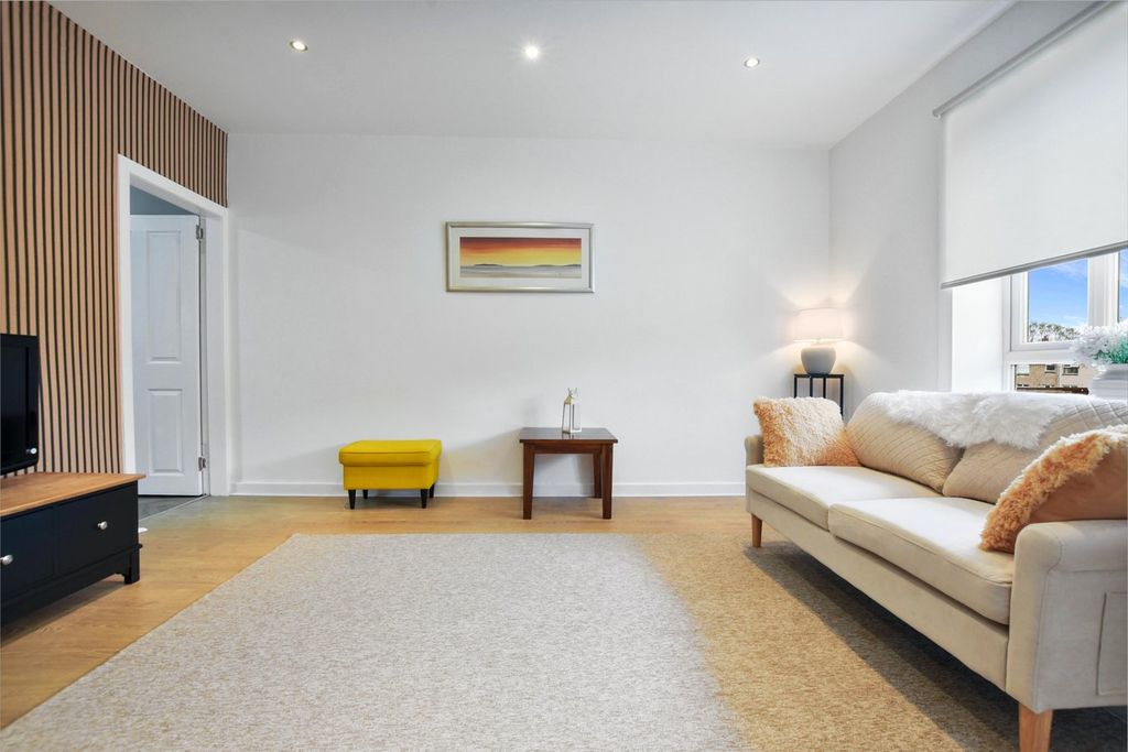 Additional image 18 of 2 bed flat for saleBurns Crescent, Girdle Toll, Irvine KA11