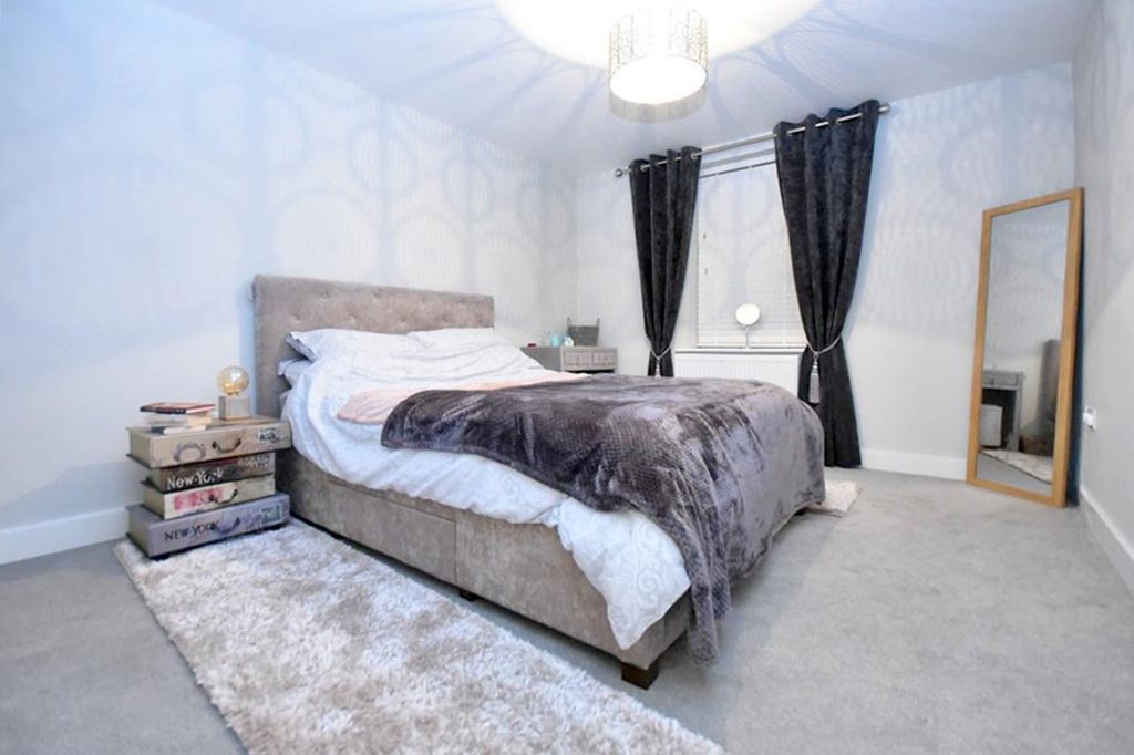 Additional image 6 of 10 bed flat for saleStation Road, Desborough, Kettering NN14