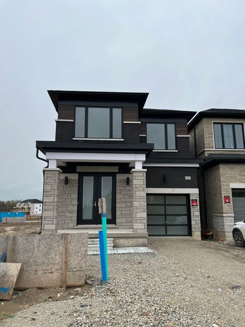 23 Fieldfare Road, Brampton, ON, L7A 5M1