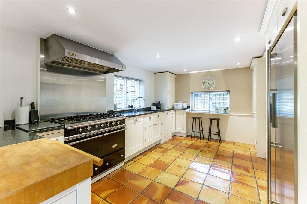 Additional image 14 of 5 bed detached house for saleChurch Road, Barton-Le-Clay, Bedford, Bedfordshire MK45