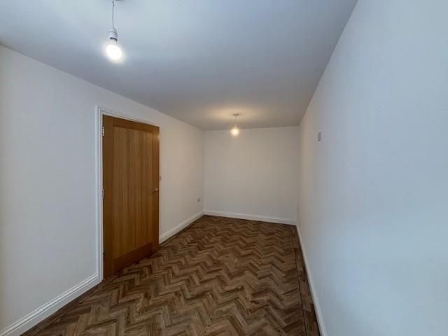 Additional image 14 of 5 bed property to rentIslawen Meadows, Pencoed, Pencoed CF35