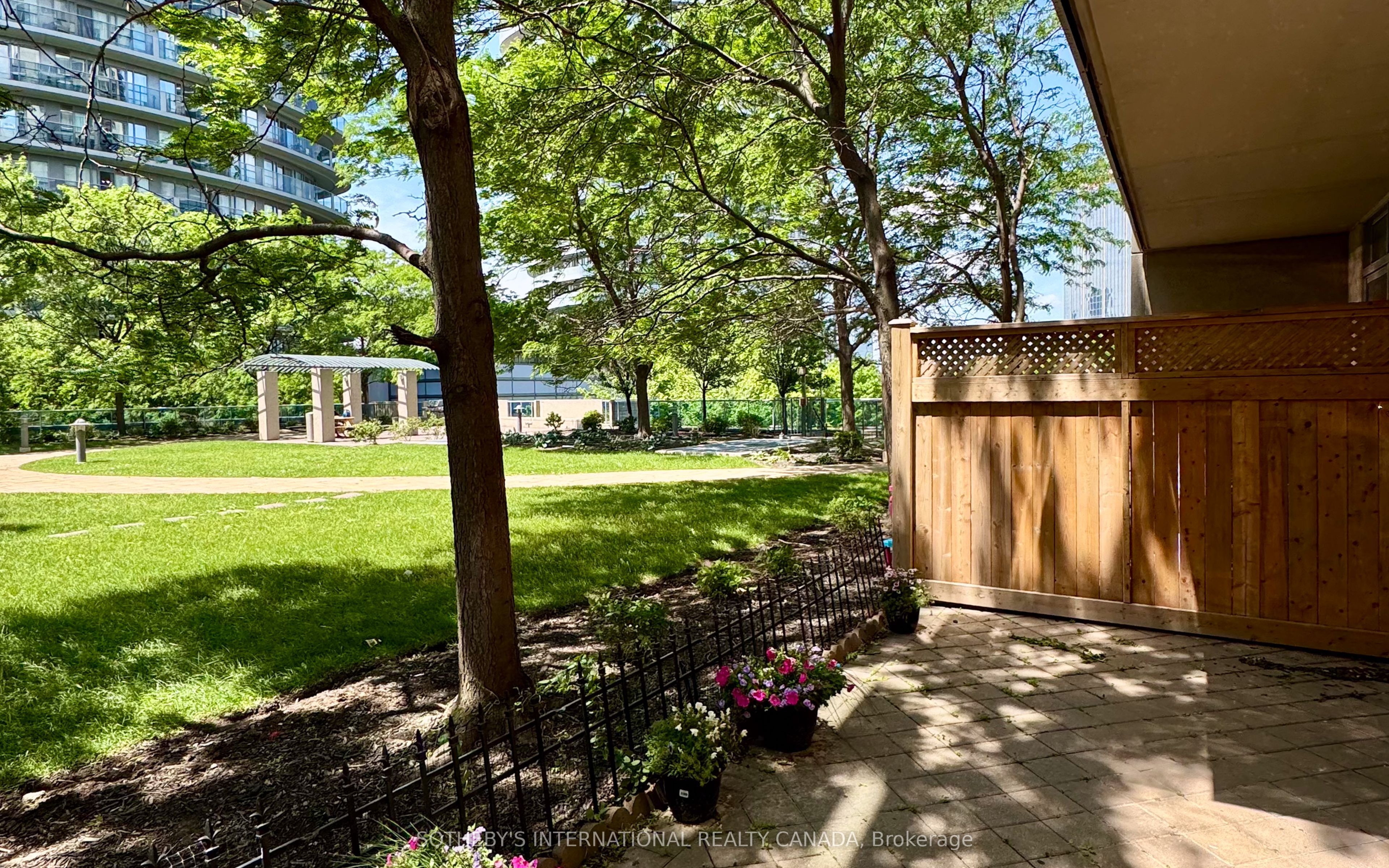 Additional image 3 of 306-70 Absolute Avenue, Mississauga, ON, L4Z 0A4