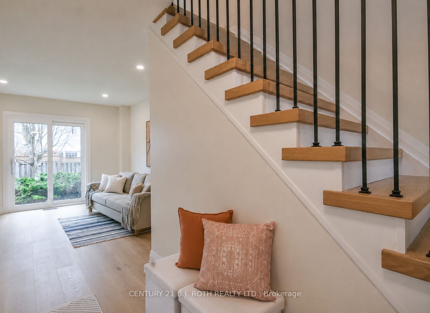 Additional image 4 of 20 Hadden Crescent, Barrie, ON, L4M 6G6