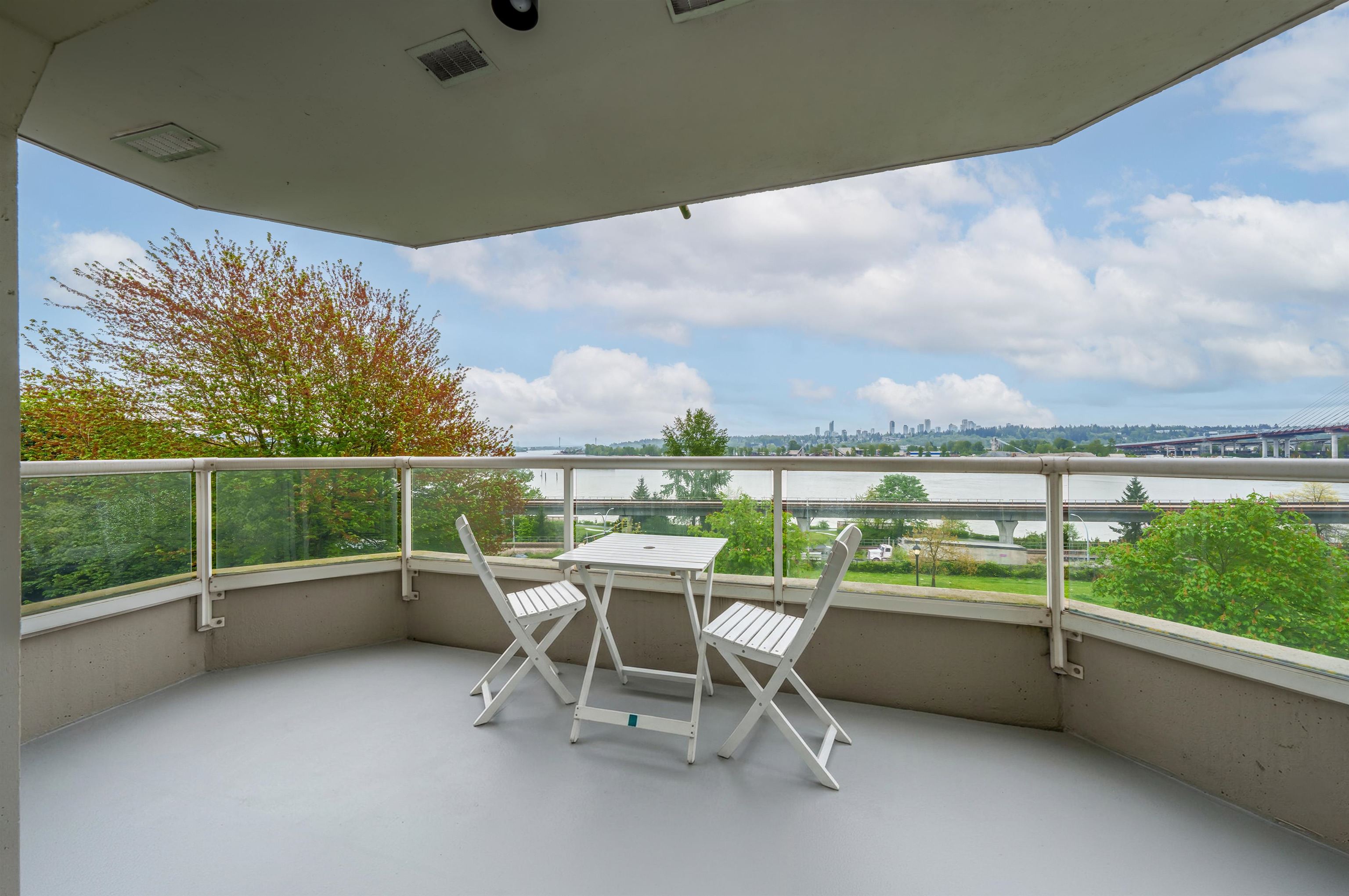305-69 Jamieson Court, New Westminster, BC, V3L 5R3