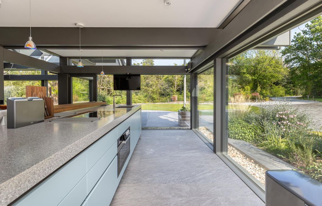 Additional image 5 of 5 bed detached house for saleQuarr Road, Ryde, Isle Of Wight PO33