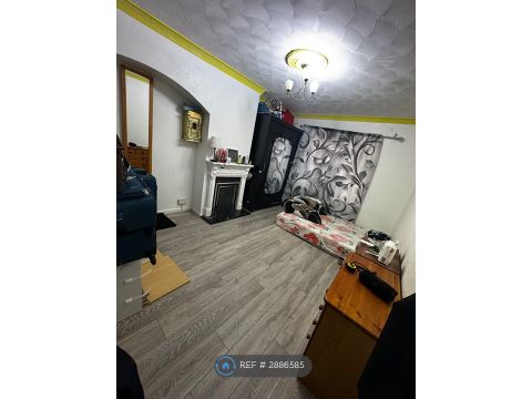 Ford Road, Dagenham RM10