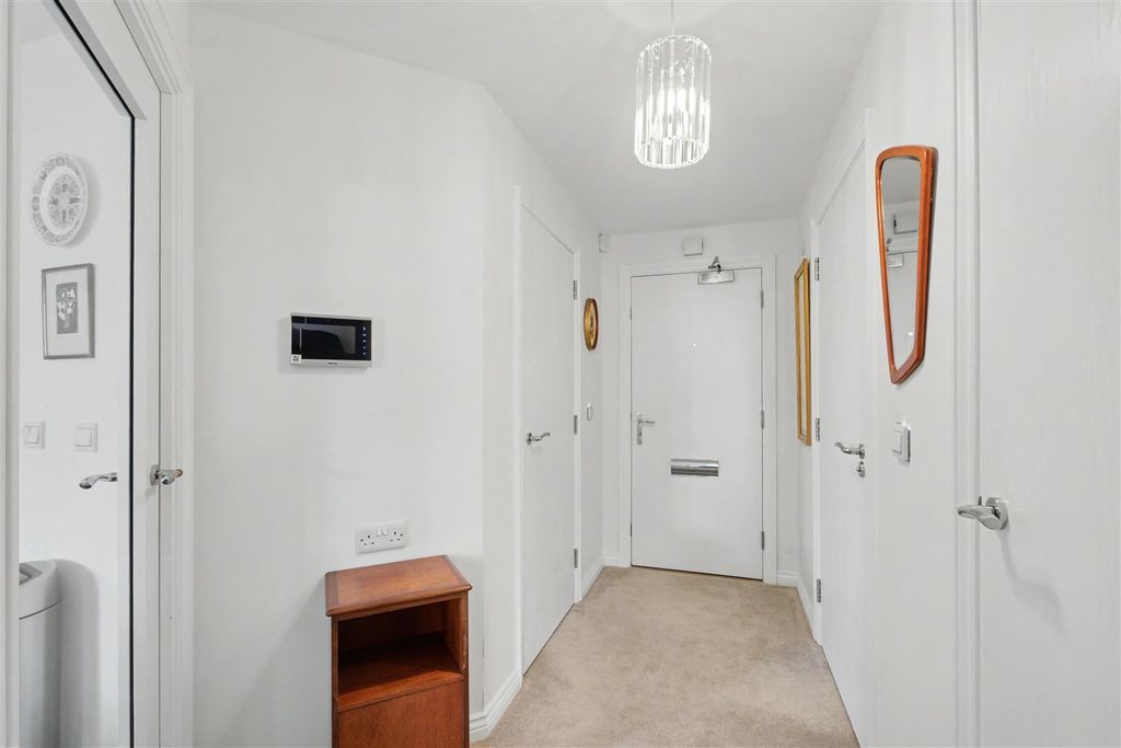 Additional image 4 of 1 bed flat for sale9 Gilbert Lodge, Wilmot Lane, Beeston, Nottingham NG9