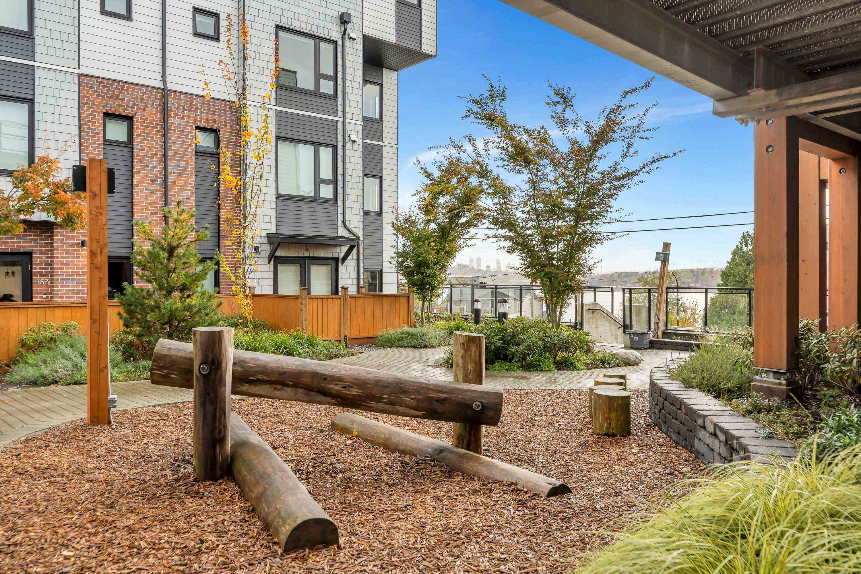 Additional image 6 of 146-545 2nd Street E, North Vancouver, BC, V7L 1E1