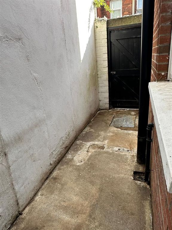 Additional image 11 of 3 bed terraced house to rentHatton Drive, Belfast BT6