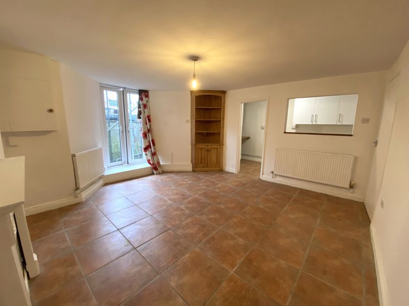 Additional image 2 of 1 bed flat to rentBasement Flat. York Place, Newport NP20