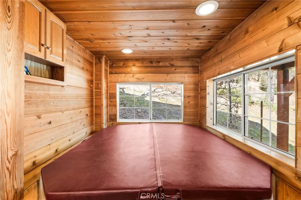 Additional image 35 of 1 Sunny Slope Dr, Running Springs, CA 92382