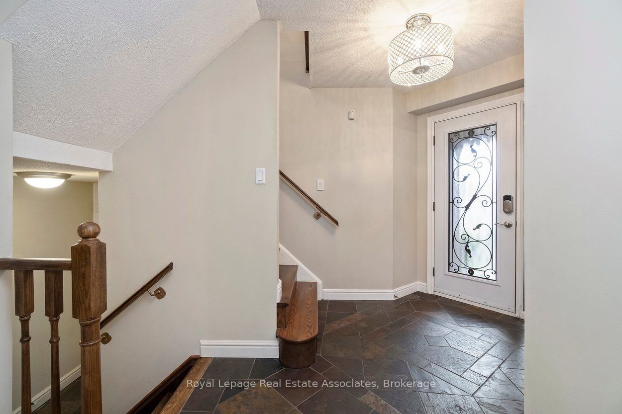 Additional image 3 of 7321 Sandhurst Drive, Mississauga, ON, L5N 7G8
