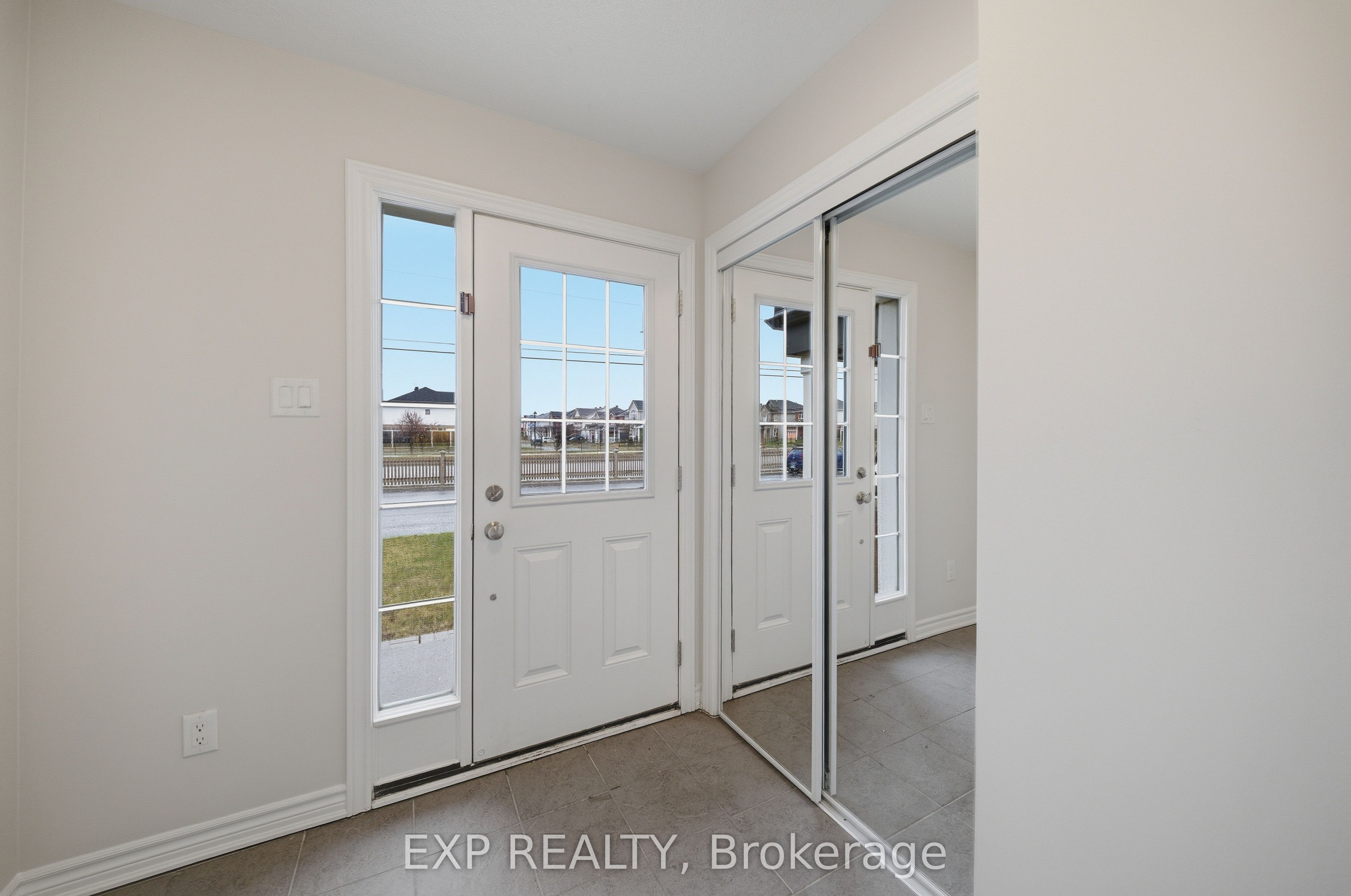 Additional image 2 of 359 Sweetfern Crescent, Ottawa, ON, K4A 1A5
