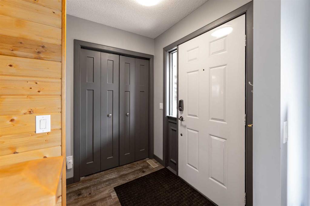 Additional image 5 of 11 Woodside Circle, Airdrie, AB, T4B 2H8