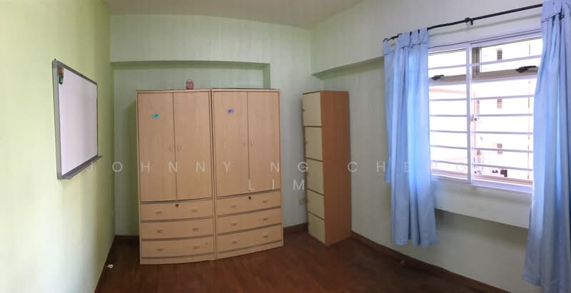 162A Punggol Central photo 3