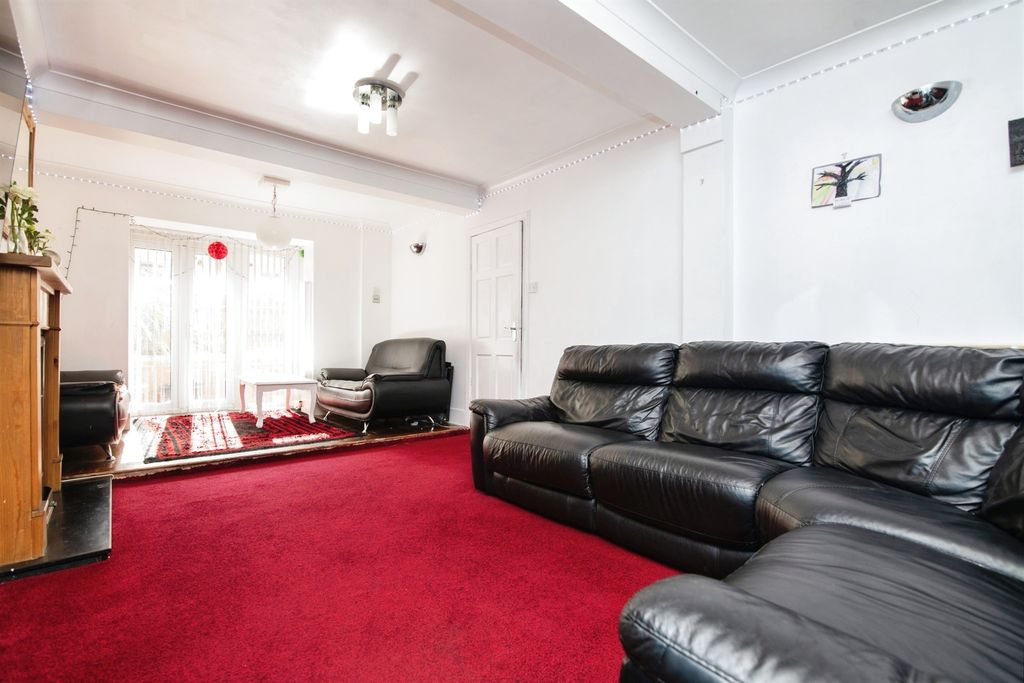 Additional image 5 of 3 bed semi-detached house for saleGrace Road, Tividale, Oldbury B69