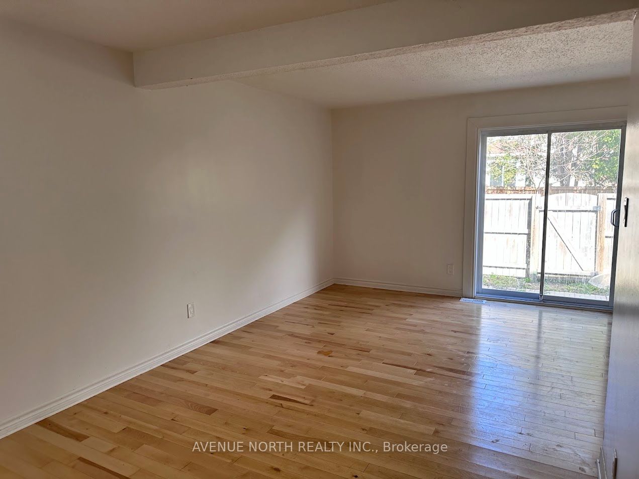 Additional image 3 of 25-1460 Foxwell Street, Ottawa, ON, K1B 5J4