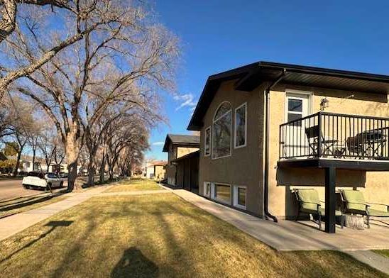 Additional image 3 of 457 3 Street NW, Medicine Hat, AB, T1A6L2