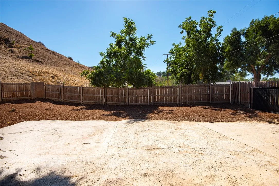 Additional image 79 of 10416 Clybourn Avenue, Shadow Hills, CA 91040