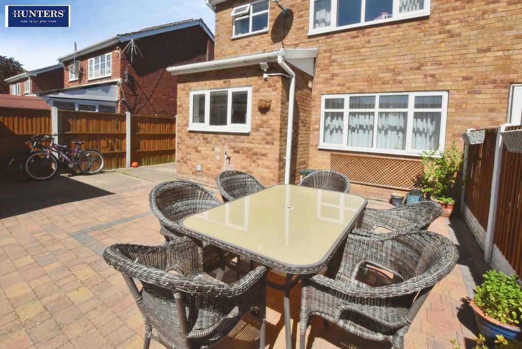 Additional image 11 of 3 bed semi-detached house for salePlymouth Road, Scunthorpe DN17
