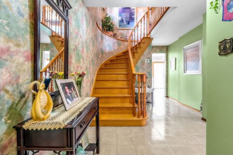 Additional image 8 of 4157 Ottewell Crescent, Mississauga, ON, L4W 4A4
