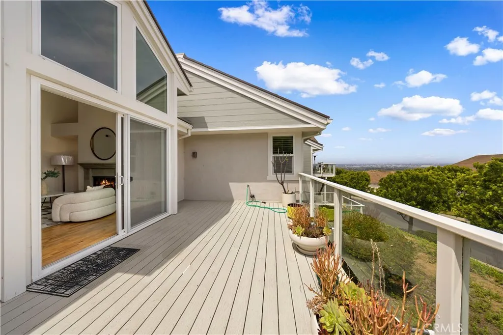 Additional image 96 of 2 Saros Unit 70, Irvine, CA 92603