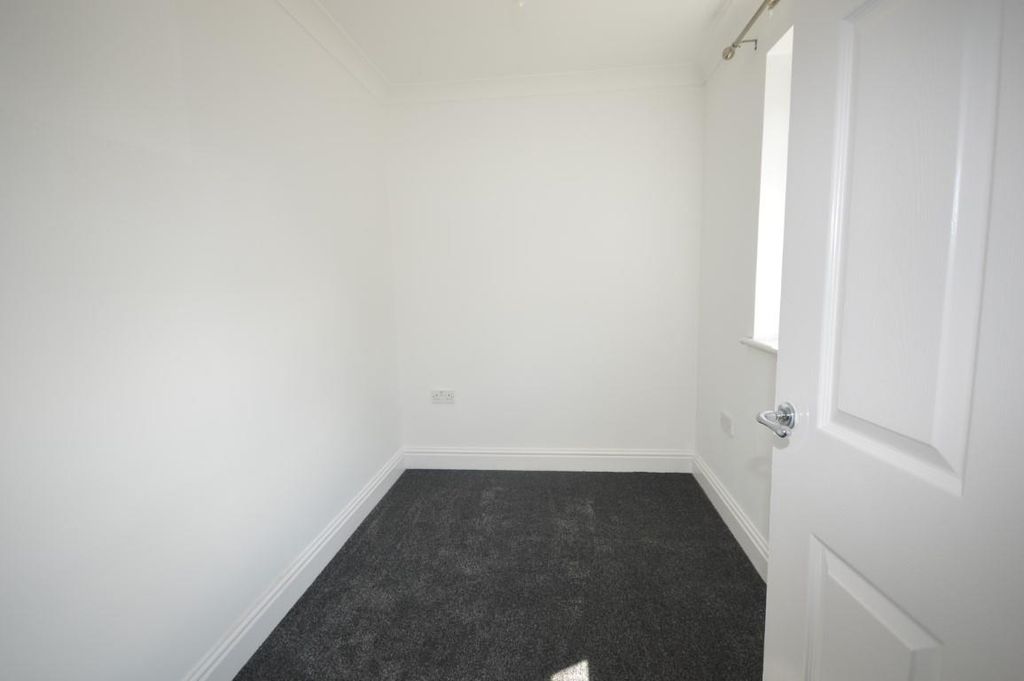 Additional image 10 of 2 bed flat to rentTresvavean Hill, Lanner, Redruth TR16