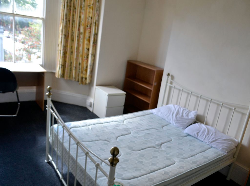 Additional image 7 of 6 bed flat to rentPriory Terrace, Leamington Spa CV31