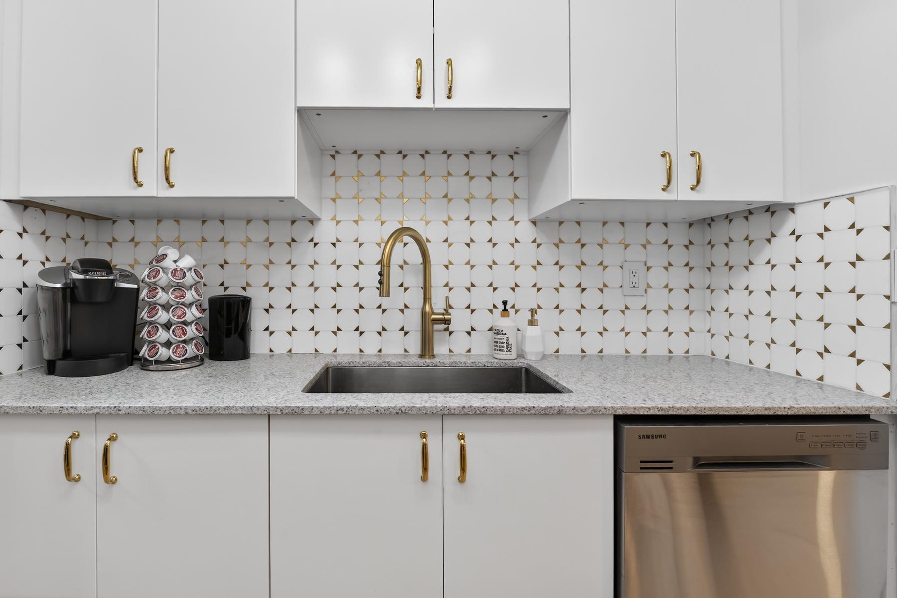 Additional image 3 of 311-1010 Howe Street, Vancouver, BC, V6Z 1P5