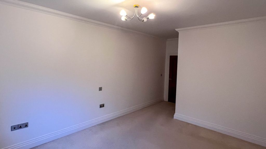 Additional image 9 of 2 bed flat to rentApt. 7 The Pavilions, Fairway Drive, Ramsey IM8