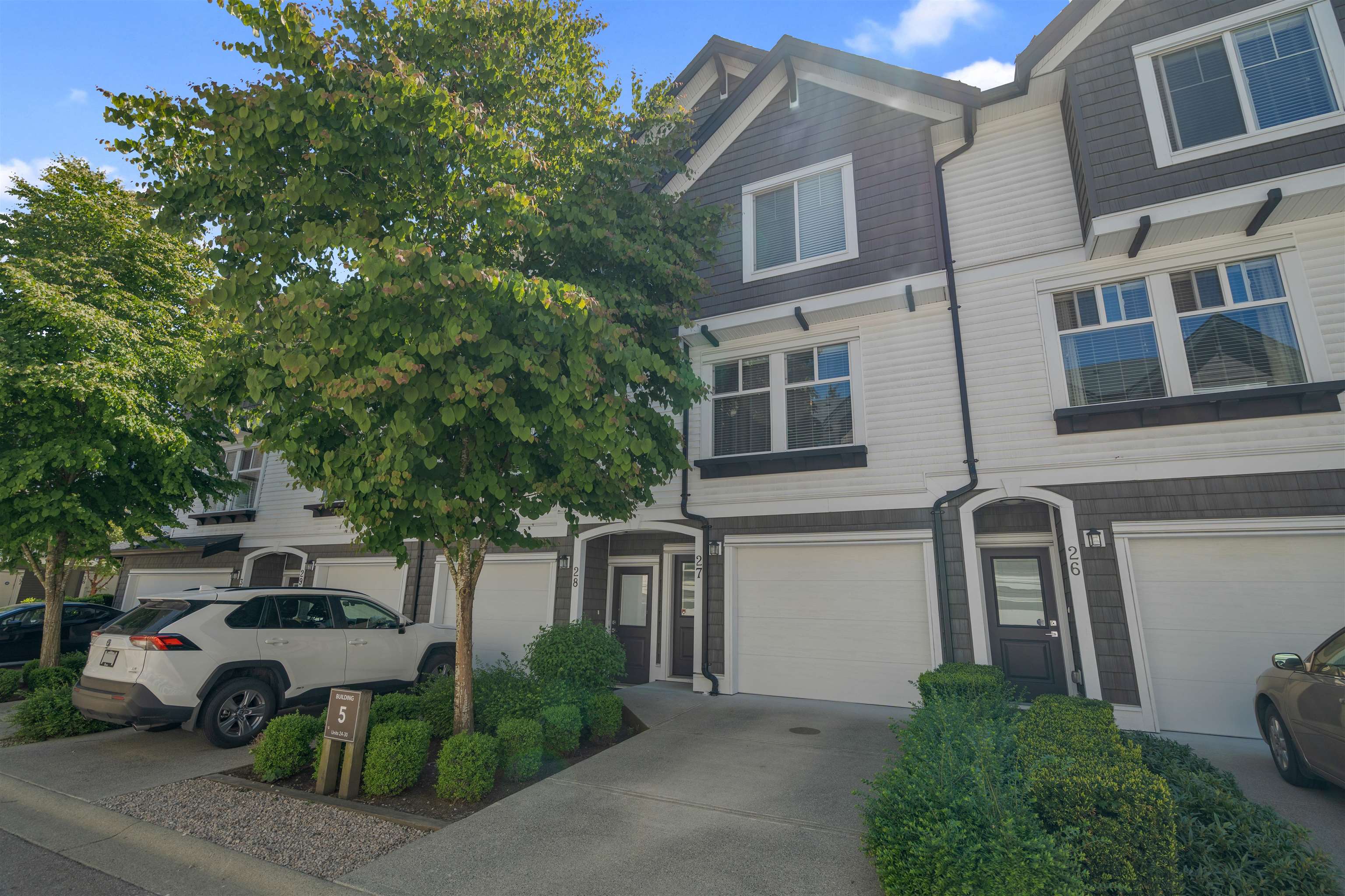 27-14271 60 Avenue, Surrey, BC, V3X 2N4