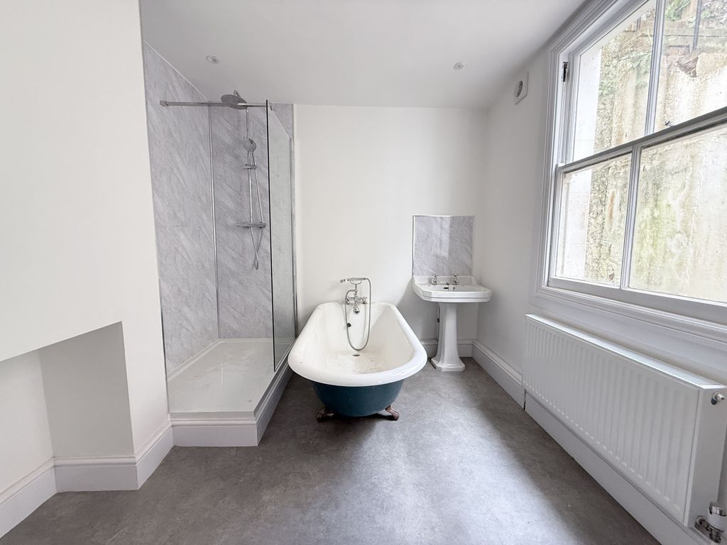 Additional image 11 of 4 bed terraced house to rentWest Hill Place, Brighton BN1