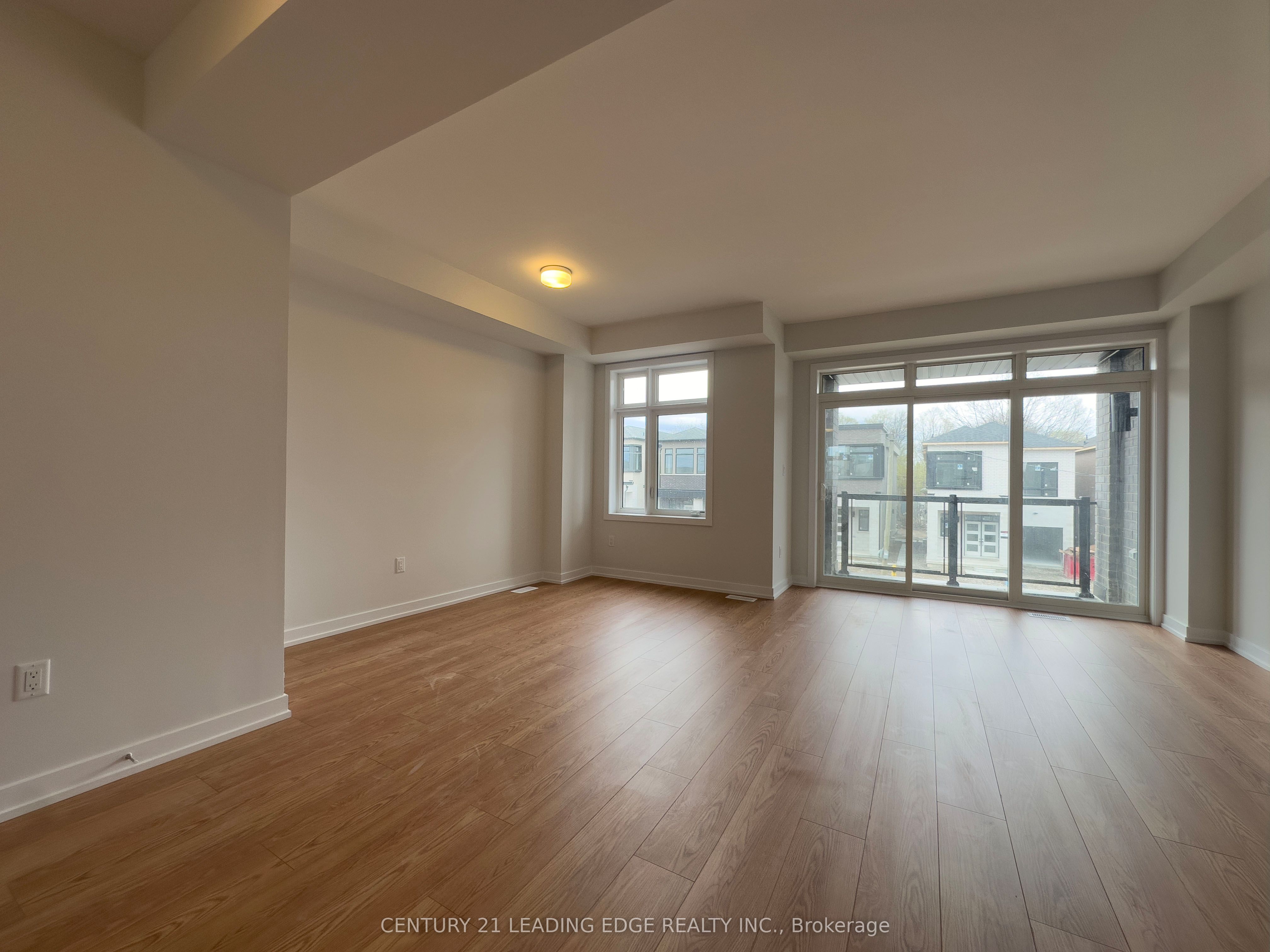 Additional image 3 of Upper-66 Danielle Moore Circle, Toronto, ON, M1P 0G9