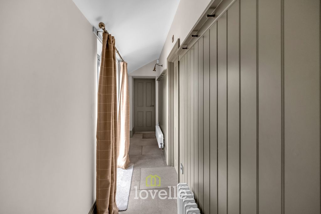 Additional image 16 of 5 bed detached house for saleArcher Road, Waltham DN37