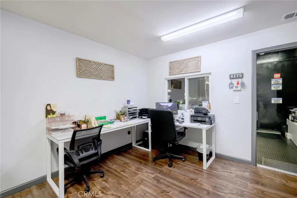 Additional image 11 of 3210 N San Fernando Blvd, Burbank, CA 91504