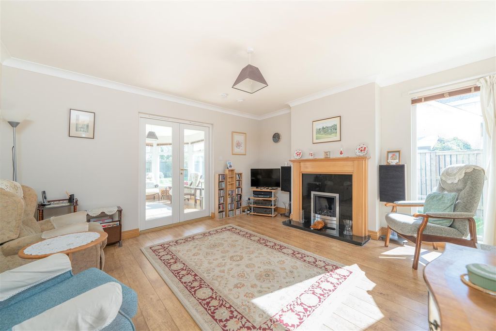 Additional image 4 of 3 bed detached house for sale5 Riverside Drive, Kelso TD5