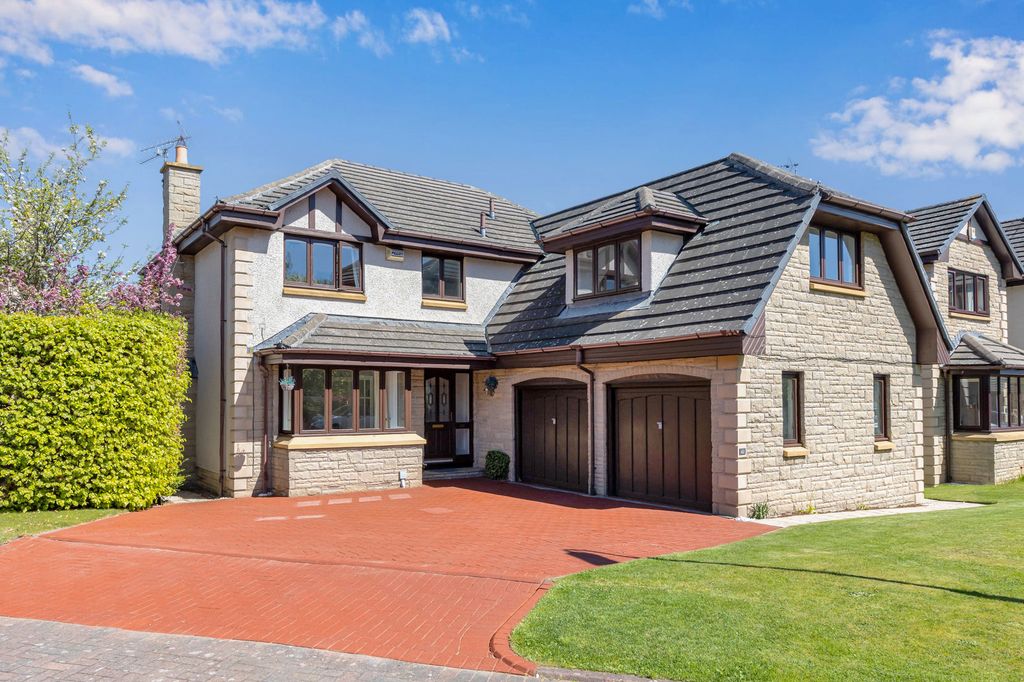 5 bed villa for sale42 Eskfield Grove, Eskbank EH22