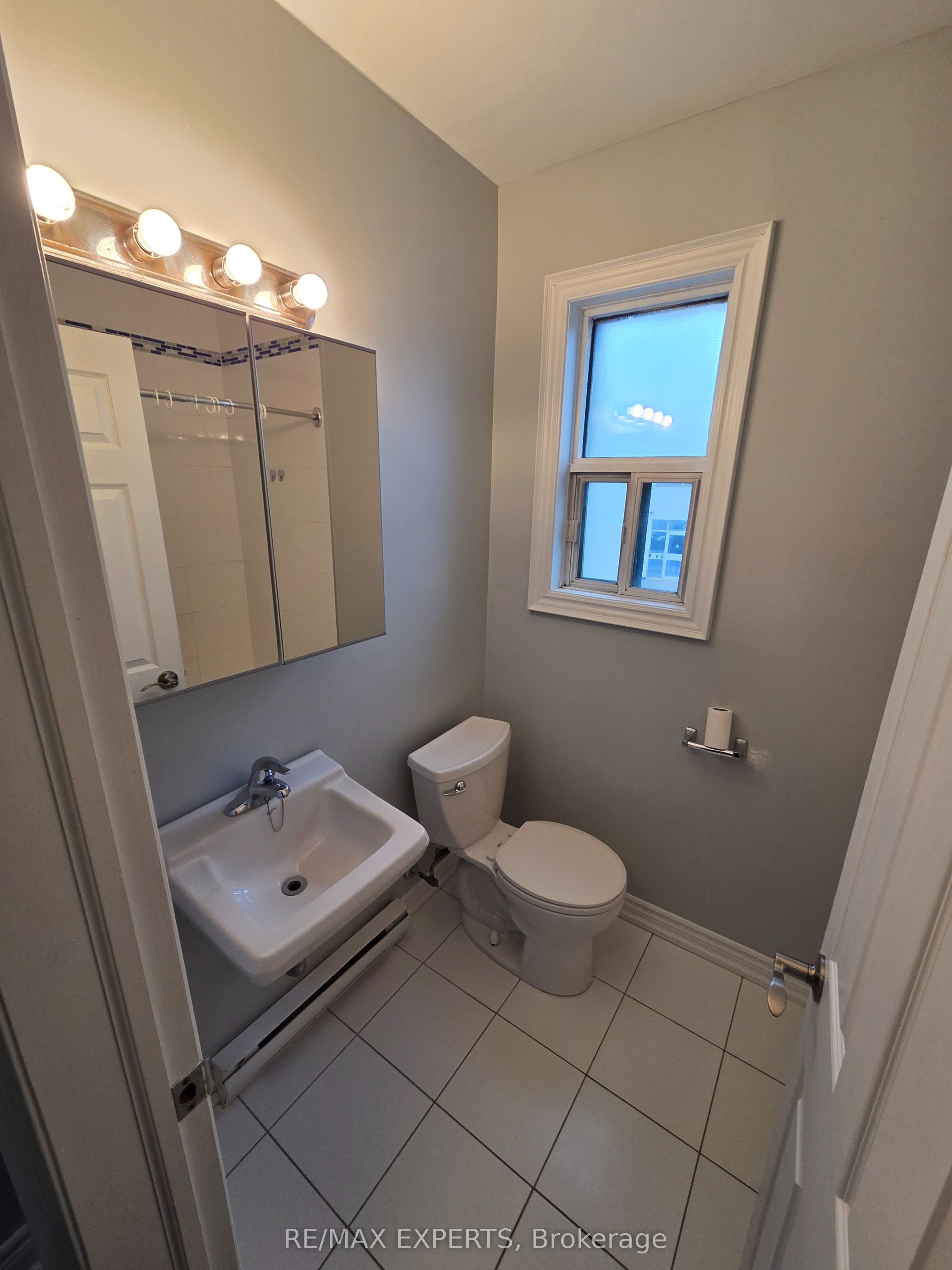 Additional image 6 of 1-21 Scarlett Road, Toronto, ON, M6N 4J5