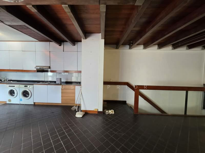 Emerald Hill Road photo 5