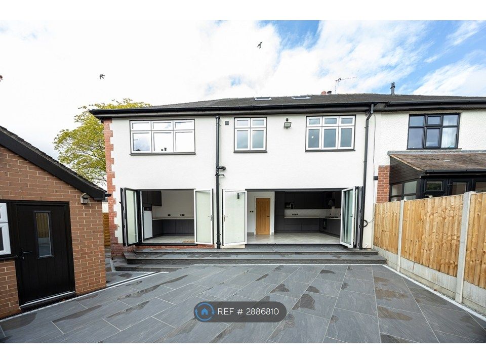 Additional image 21 of 5 bed semi-detached house to rentBeresford Crescent, Newcastle-Under-Lyme ST5