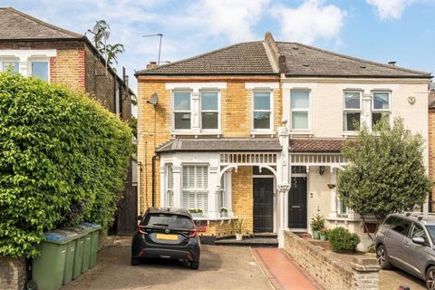 Westcombe Hill, Blackheath SE3