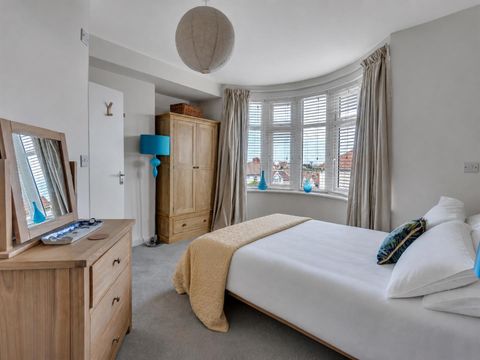 Aylesbury Crescent, Bristol BS3, Room to rent