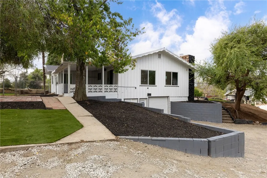 12449 6th St, Yucaipa, CA 92399 photo 5