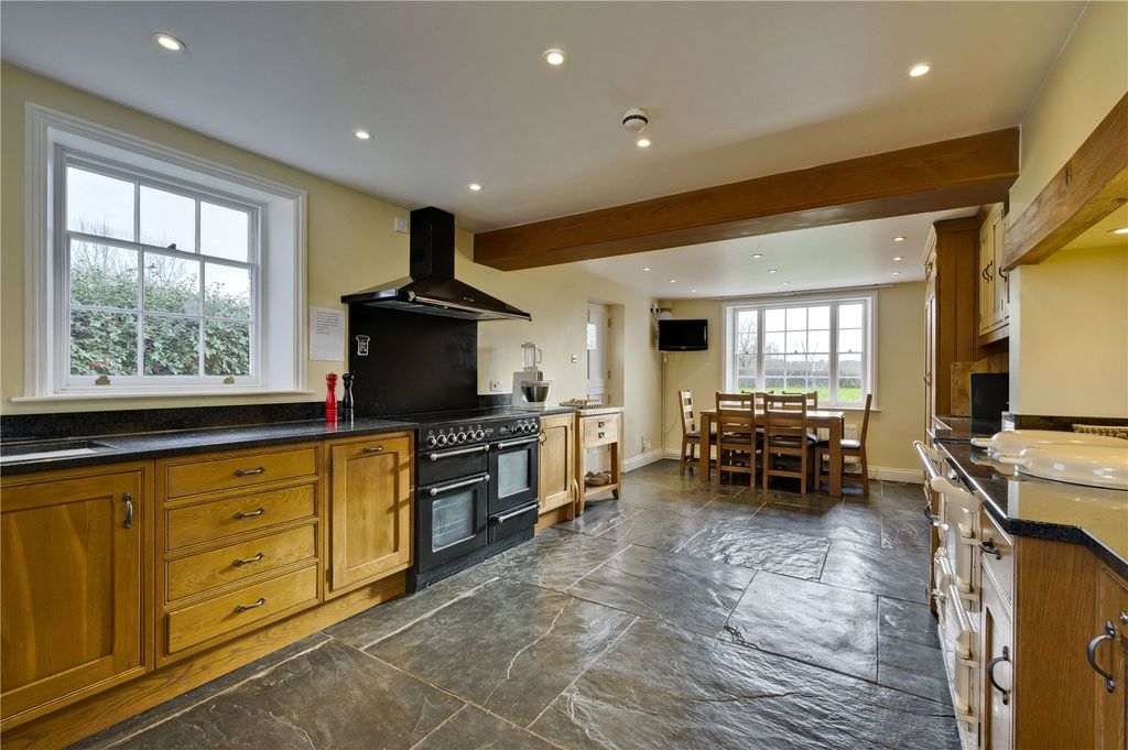 Additional image 3 of 6 bed detached house to rentGroomes Farm, Frith End, Bordon, Hampshire GU35