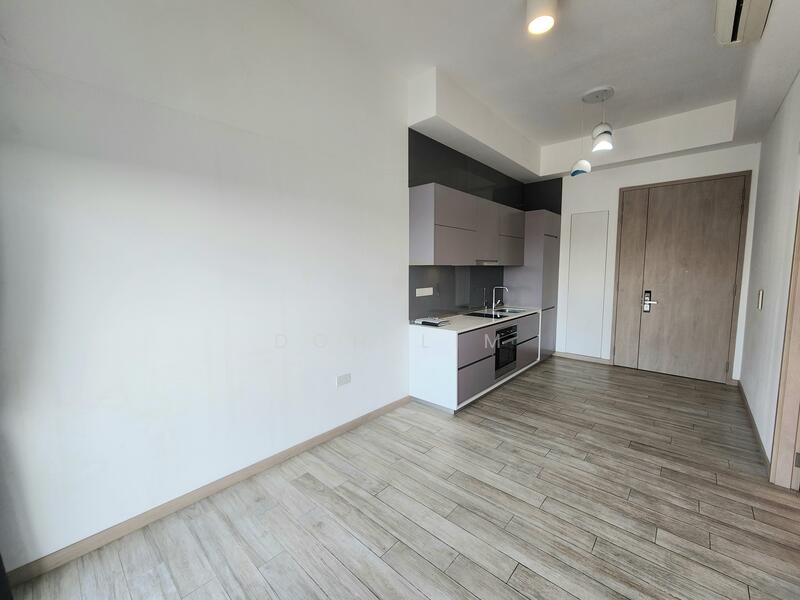 6 Gateway Drive photo 2