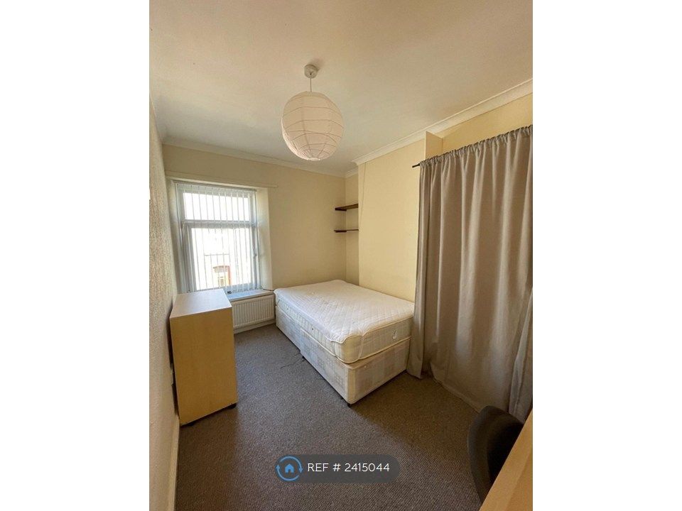 Additional image 11 of 4 bed terraced house to rentMeadow St, Pontypridd CF37