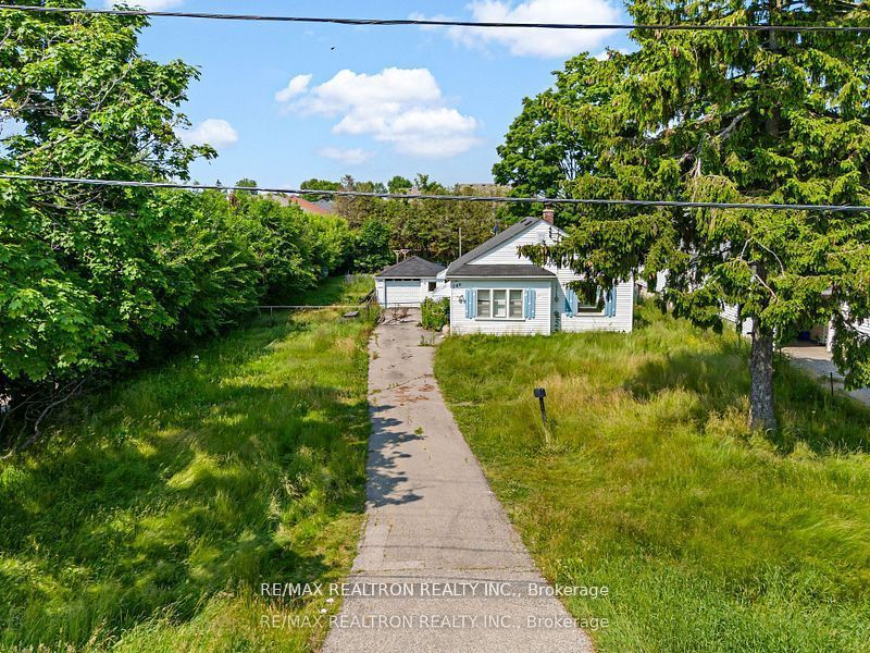 780 Liverpool Road, Pickering, ON, L1W 1S1