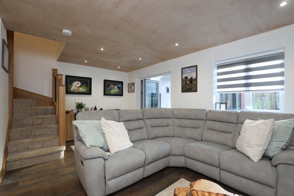 Additional image 8 of 3 bed detached house for saleLlys Pentre, Broadlands, Bridgend, Bridgend County CF31