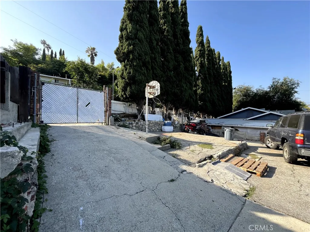 Additional image 16 of 4422 Topaz Street, Los Angeles, CA 90032
