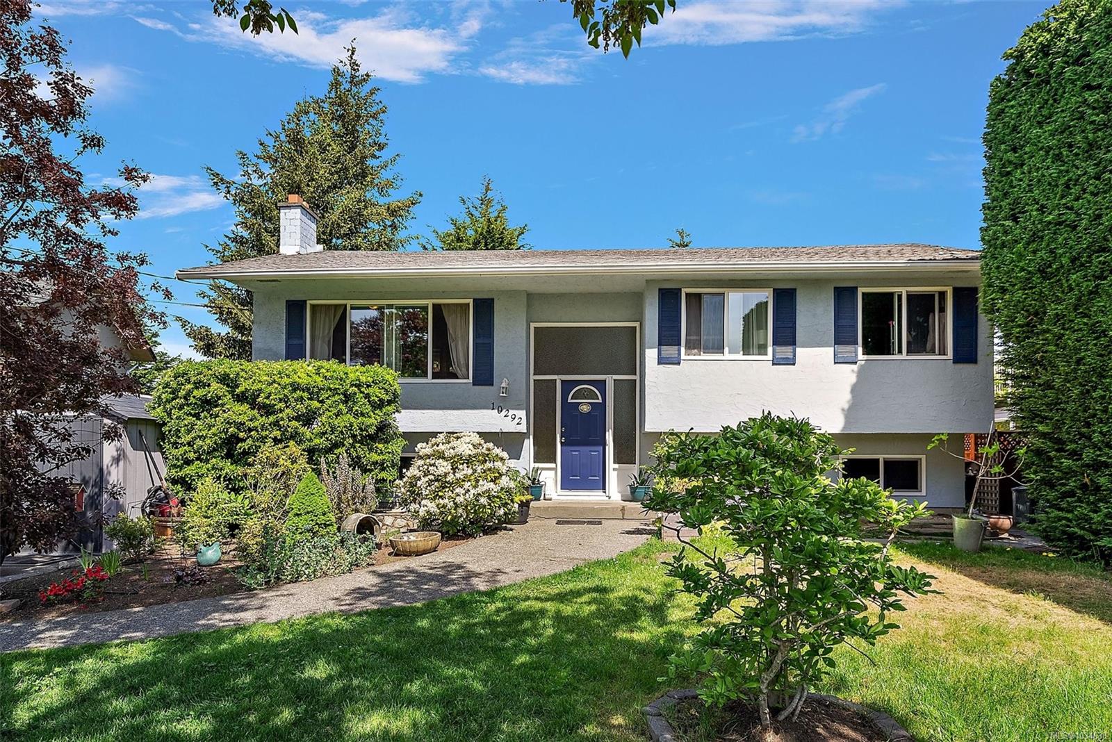 10292 Godfrey Place, Sidney, BC, V8L 2L1